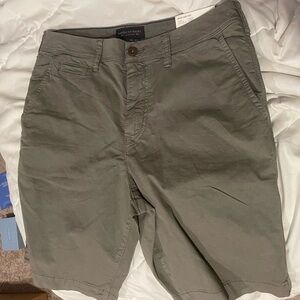 American Eagel Mens Olive Green Next Level Flex Classic At the Knee Shorts